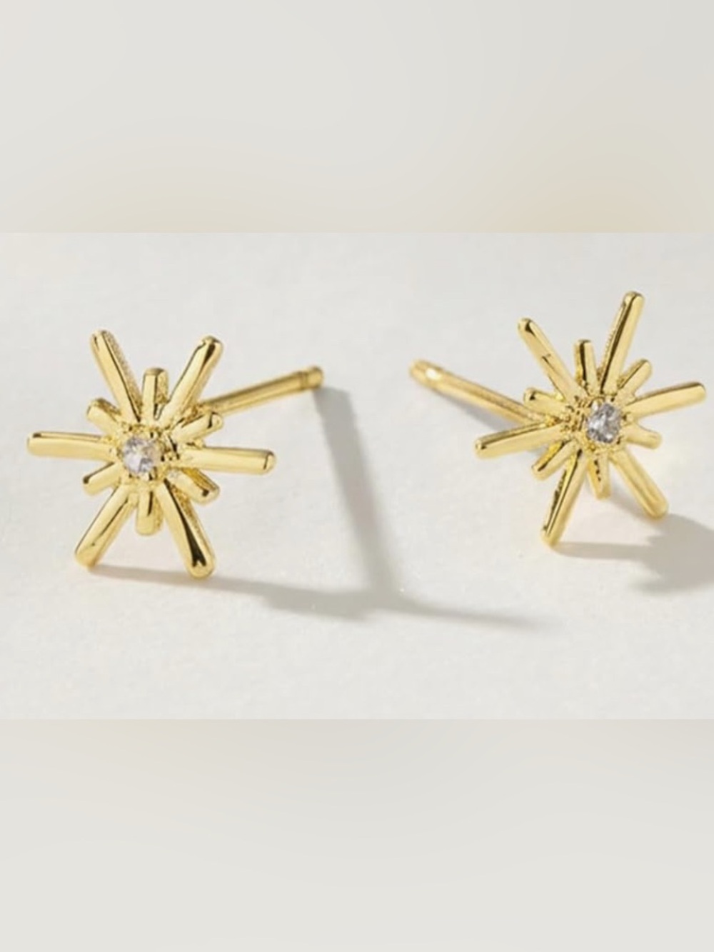 Gorgeous Lord & Taylor 18KT Gold Vermeil Dia Bursting Star Stud Earrings